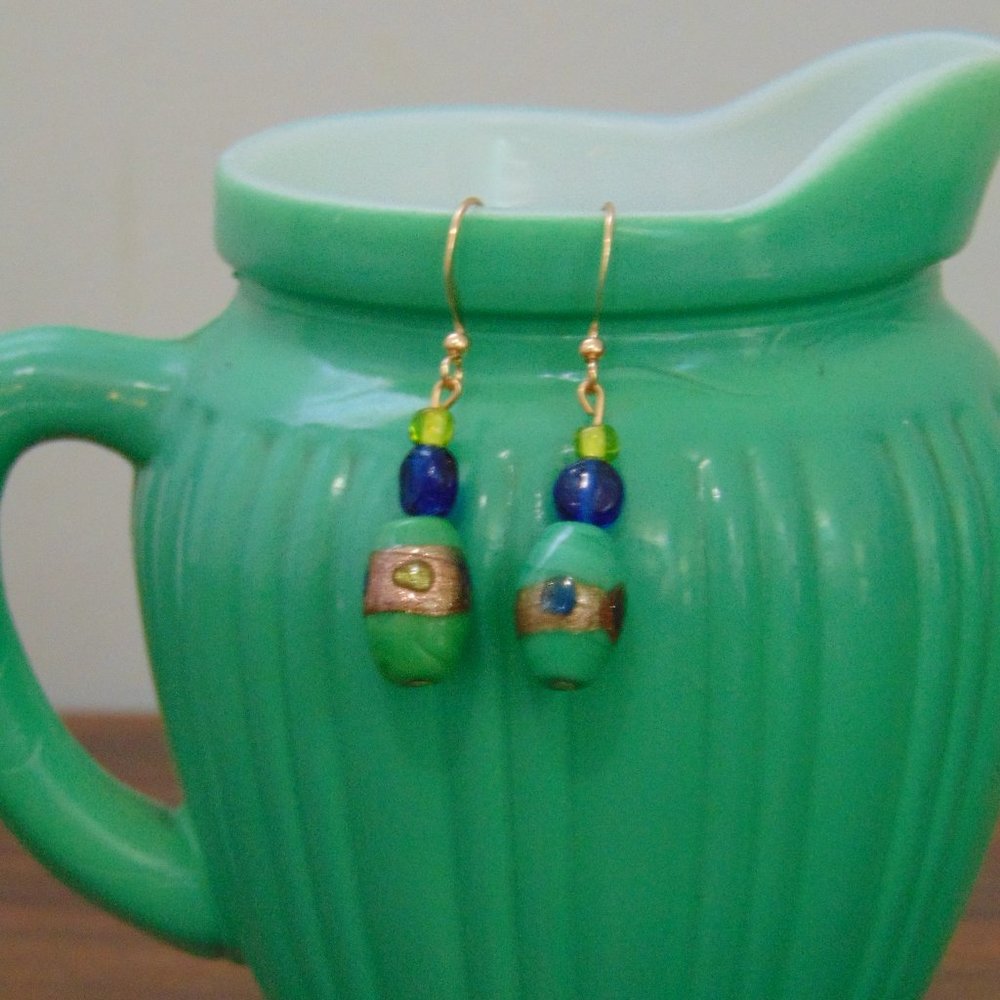 H39 Hand-made Earrings - Picture 2 of 3